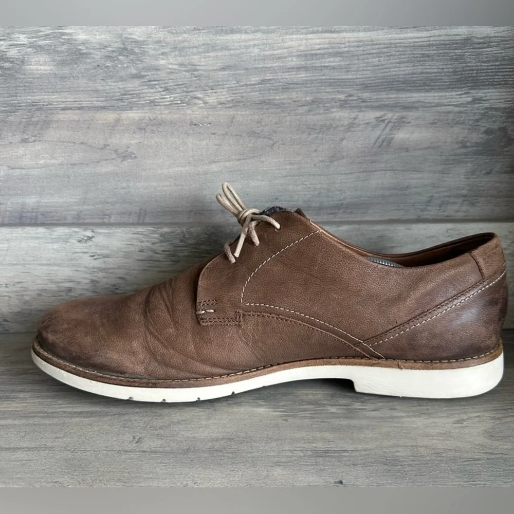 Clarks authentic 1825